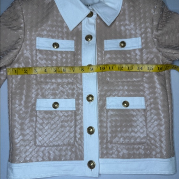 Alice + Olivia Kinley Woven Vrgan Leather Elegant Cream Jacket with Gold Accent. - Picture 12 of 17